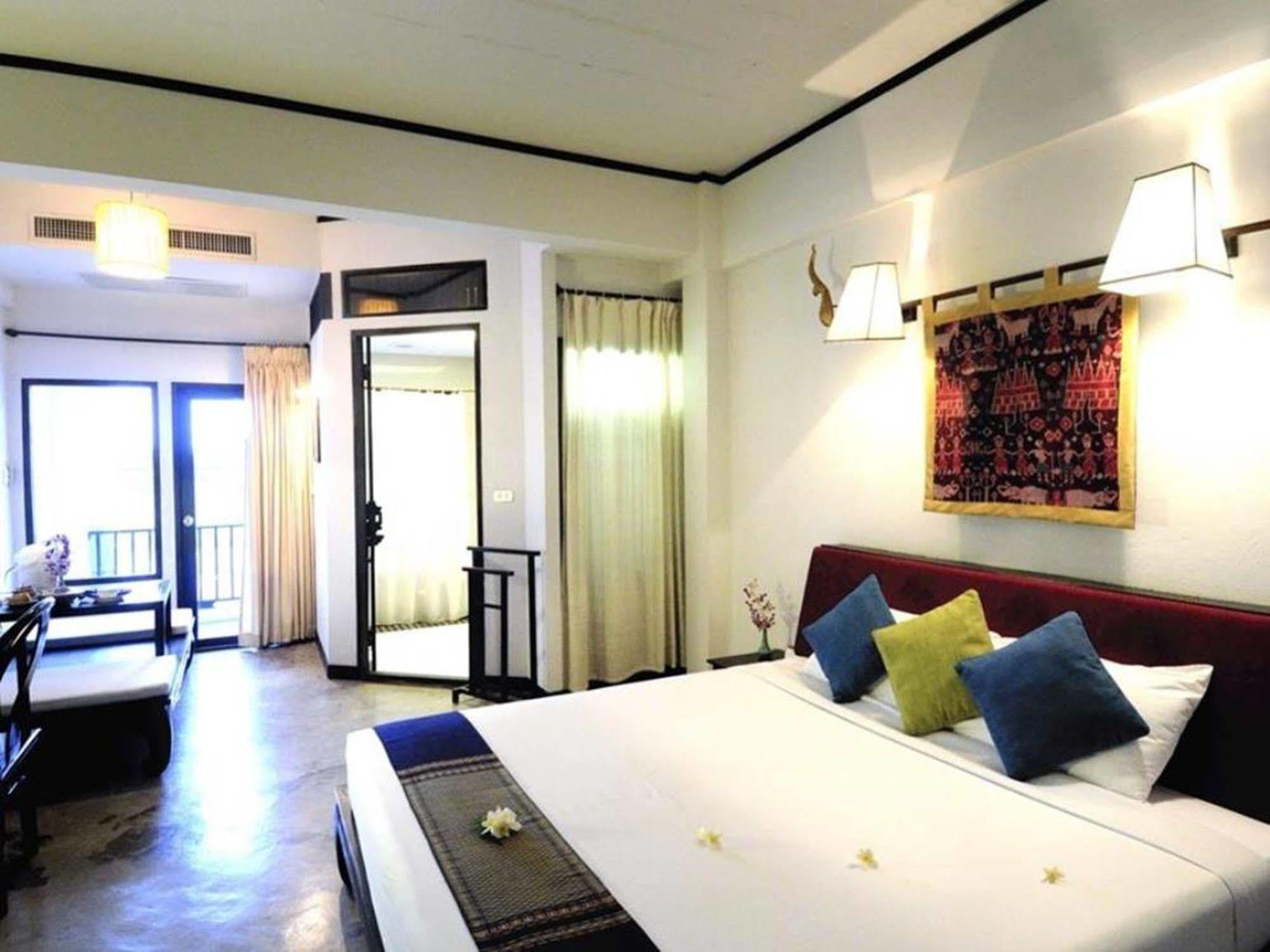 Ananda Museum Gallery Hotel, Sukhothai Exteriör bild
