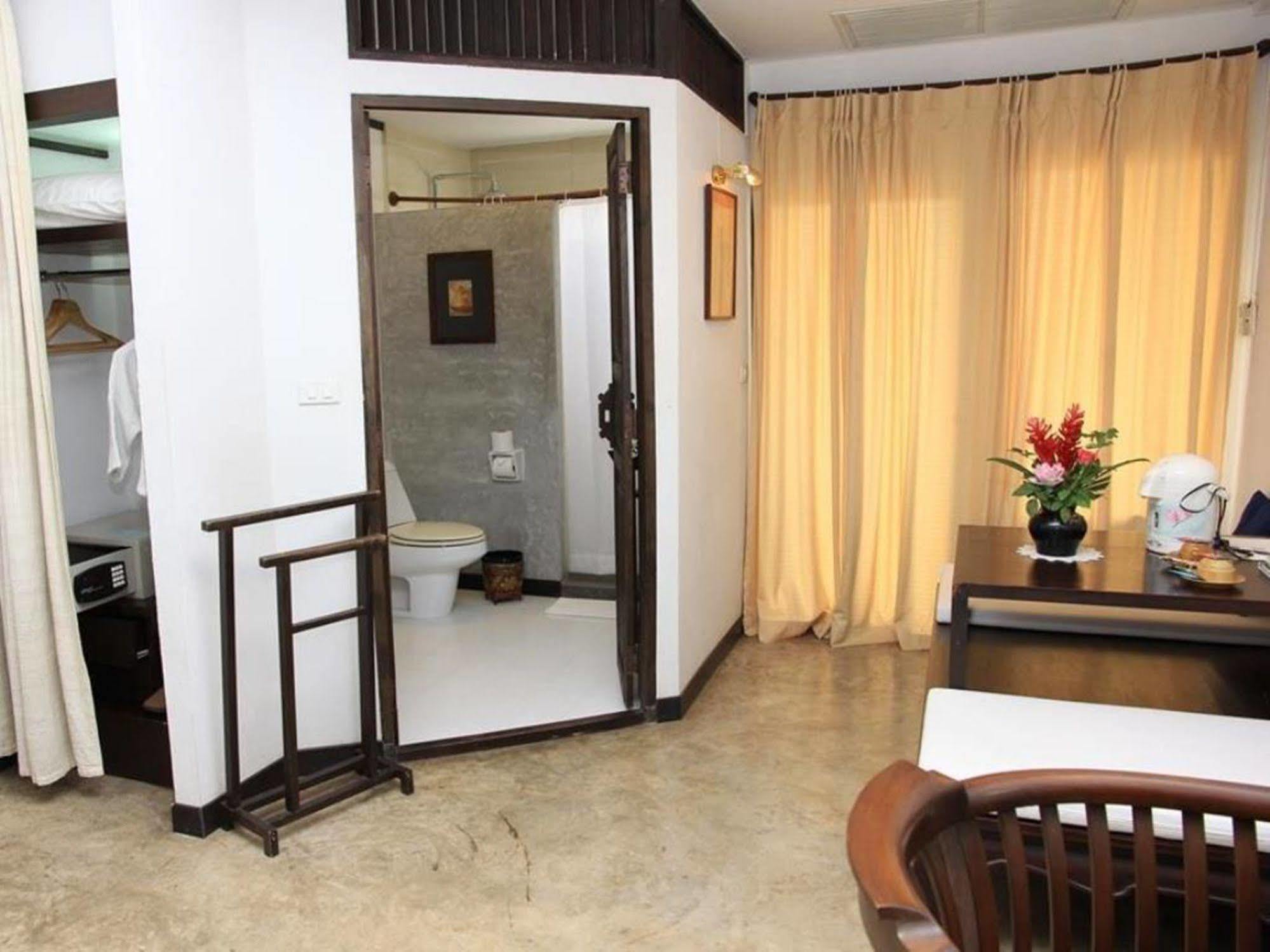 Ananda Museum Gallery Hotel, Sukhothai Exteriör bild